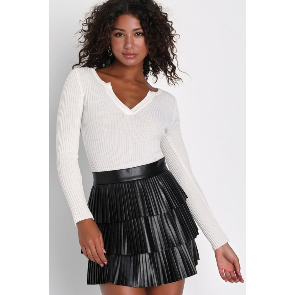 Lulus Bold Charm Black Vegan Leather Pleated Tiered Mini Skirt - Size S